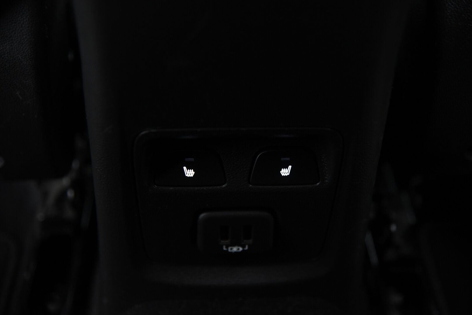 Opel Astra 2019 Sports Tourer Matrix Edition 1,6 Turbo 147kW / Suomi-Auto / Lämpöratti / Vakkari / Matrix-LED / P-Kamera / Lohkolämmitin / NAVI - Runsaasti varusteltu yksilö ! - Osta nyt, maksa vasta ensi vuonna