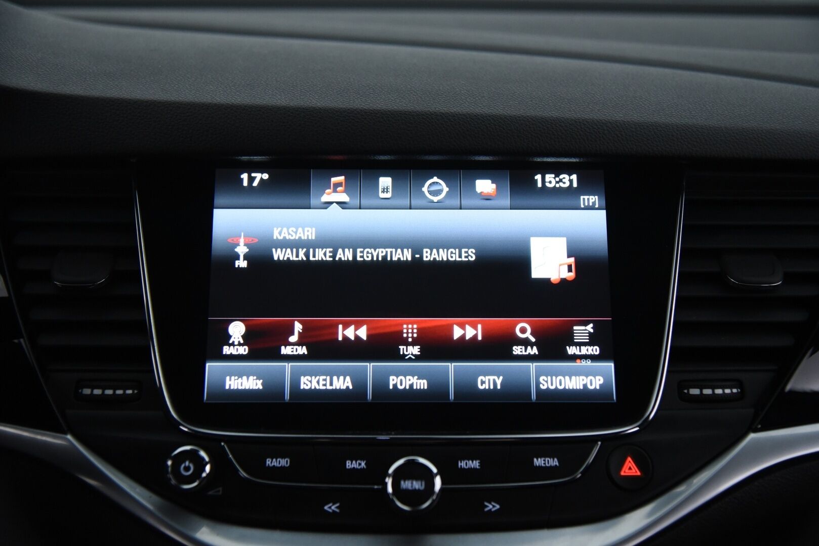 Opel Astra 2019 Sports Tourer Matrix Edition 1,6 Turbo 147kW / Suomi-Auto / Lämpöratti / Vakkari / Matrix-LED / P-Kamera / Lohkolämmitin / NAVI - Runsaasti varusteltu yksilö ! - Osta nyt, maksa vasta ensi vuonna