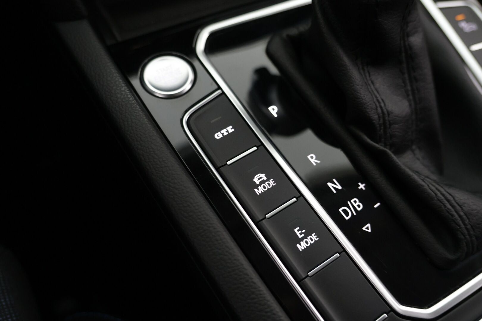 Volkswagen Passat 2021 PASSAT Farmari (AC) 5ov 1395cm3 A - Adaptiivinen vakionopeudensäädin | Peruutuskamera | LED | Vetokoukku | Sähkökontti |