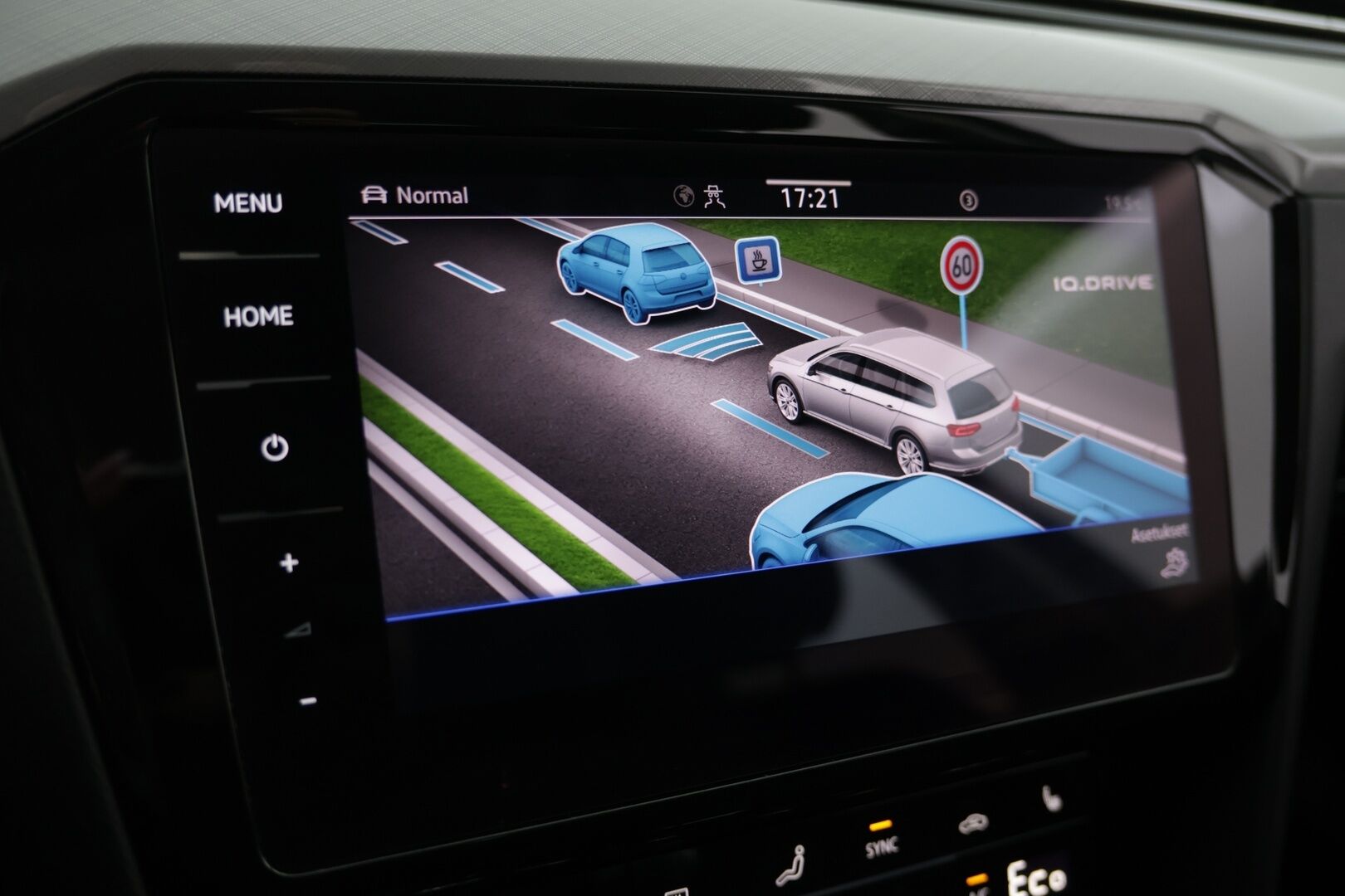 Volkswagen Passat 2021 PASSAT Farmari (AC) 5ov 1395cm3 A - Adaptiivinen vakionopeudensäädin | Peruutuskamera | LED | Vetokoukku | Sähkökontti |