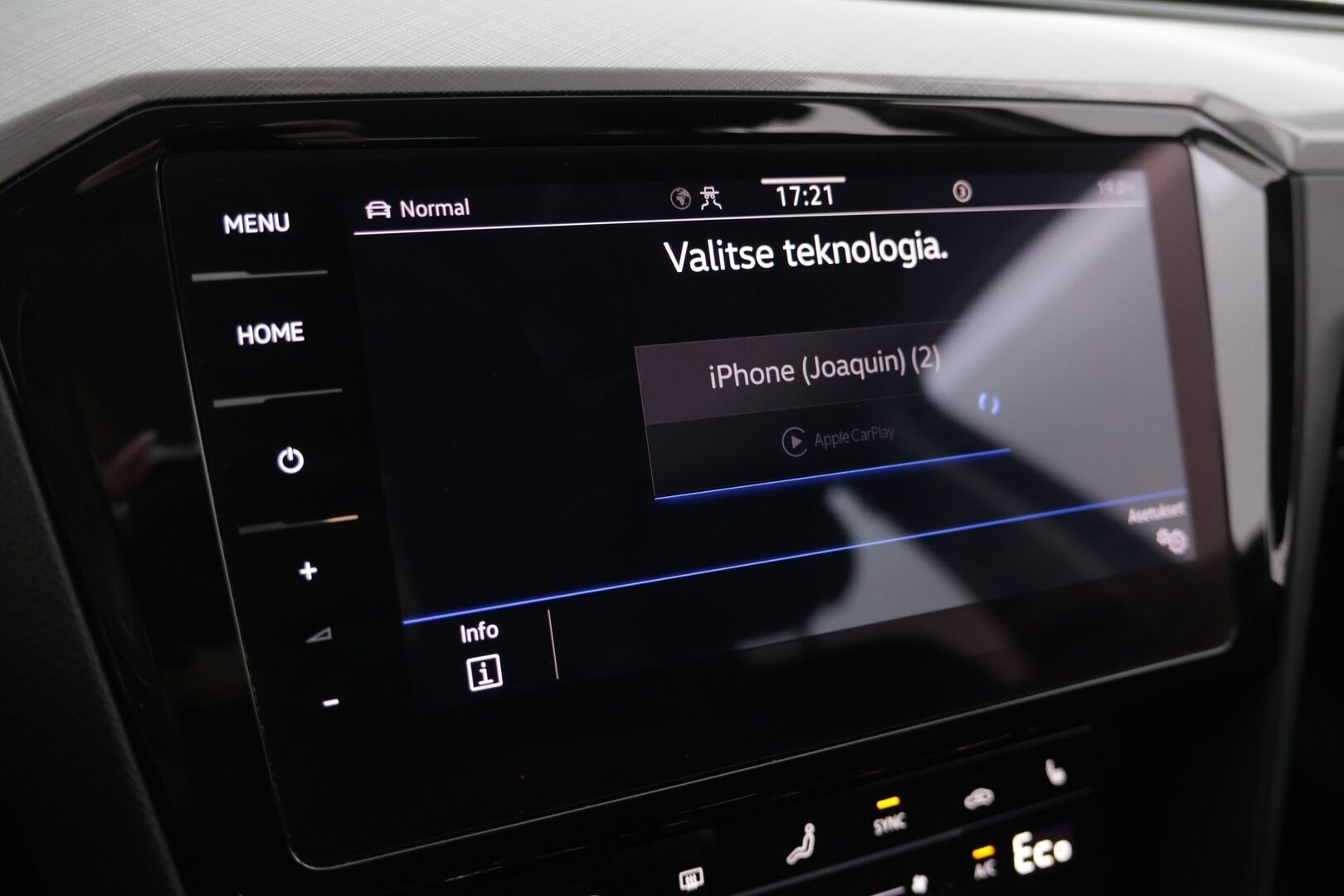 Volkswagen Passat 2021 PASSAT Farmari (AC) 5ov 1395cm3 A - Adaptiivinen vakionopeudensäädin | Peruutuskamera | LED | Vetokoukku | Sähkökontti |