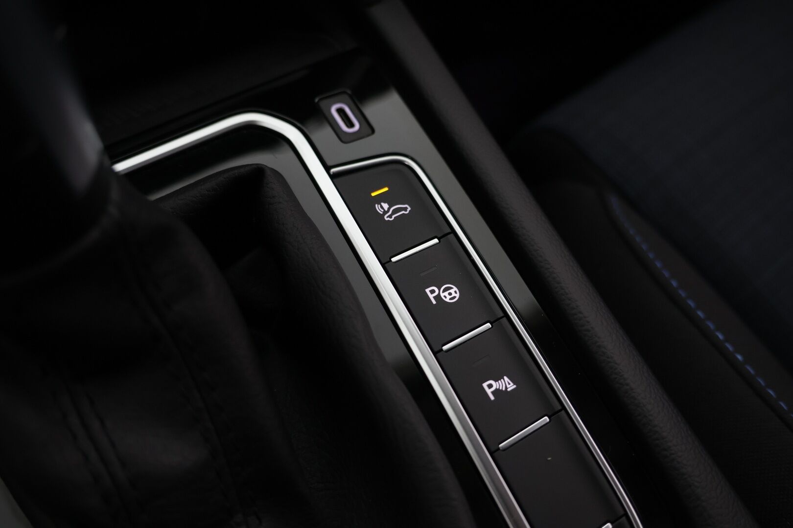 Volkswagen Passat 2021 PASSAT Farmari (AC) 5ov 1395cm3 A - Adaptiivinen vakionopeudensäädin | Peruutuskamera | LED | Vetokoukku | Sähkökontti |
