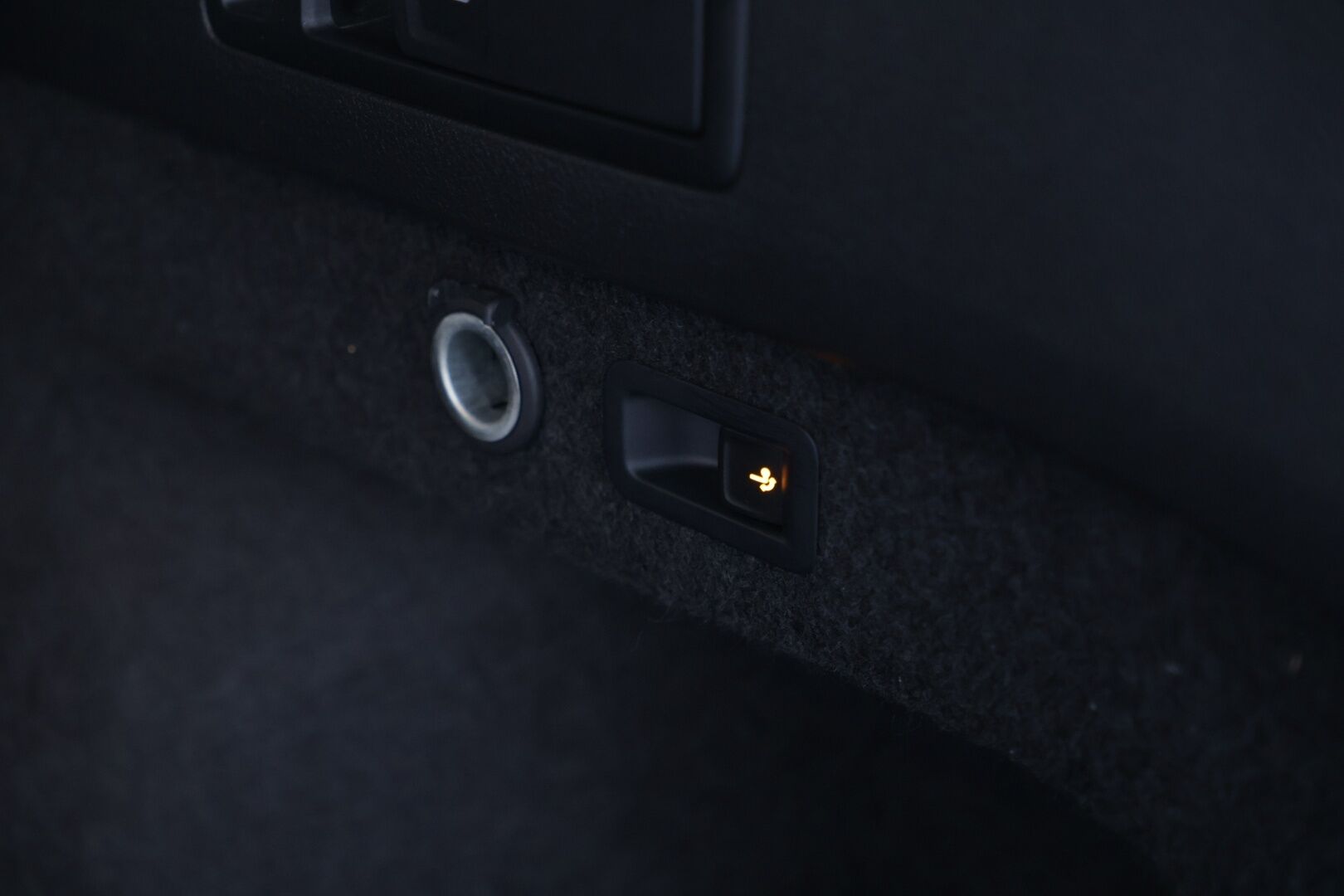 Volkswagen Passat 2021 PASSAT Farmari (AC) 5ov 1395cm3 A - Adaptiivinen vakionopeudensäädin | Peruutuskamera | LED | Vetokoukku | Sähkökontti |