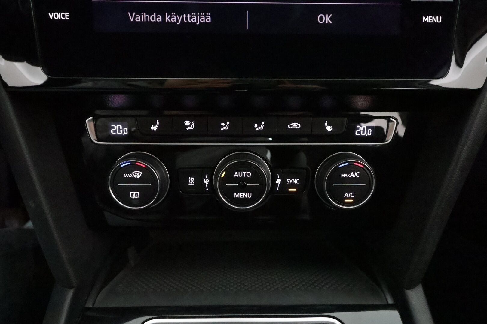 Volkswagen Passat 2020 Sedan R-Line 1,5 TSI EVO 110 kW DSG-autm. **Webasto / Matrix LED / Adapt.vakkari / P.kamera / Koukku / Keyless** - 1-om. Suomi auto