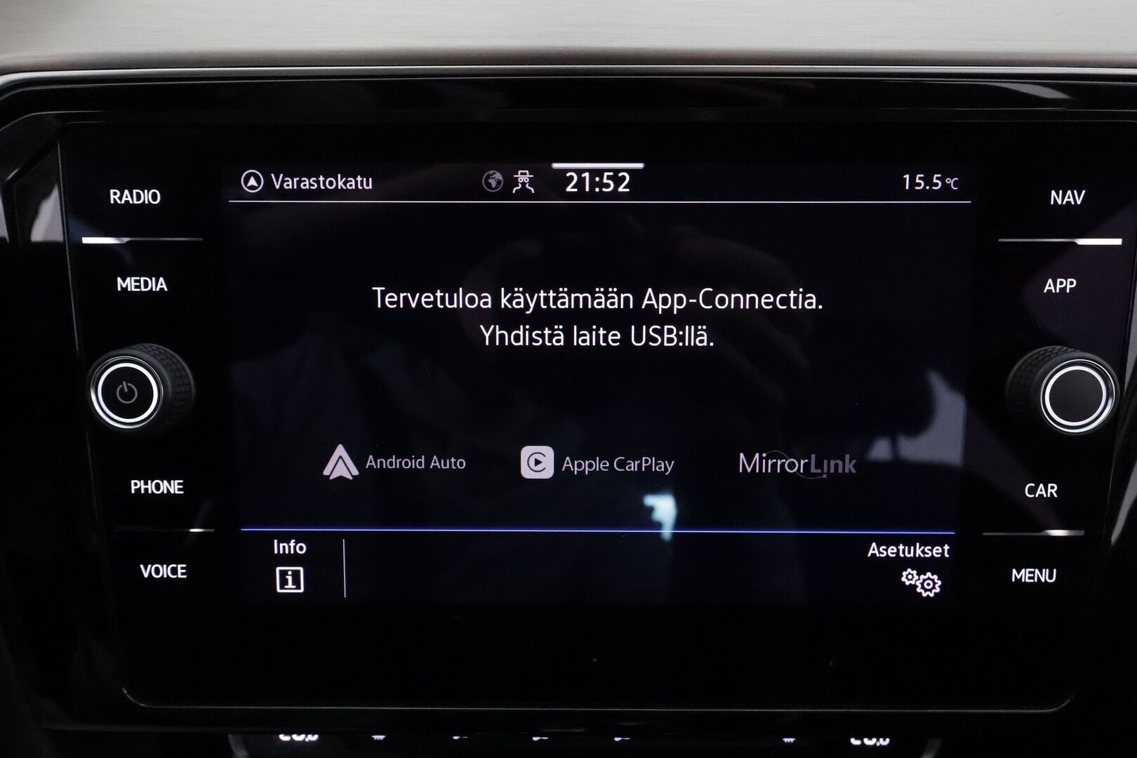 Volkswagen Passat 2020 Sedan R-Line 1,5 TSI EVO 110 kW DSG-autm. **Webasto / Matrix LED / Adapt.vakkari / P.kamera / Koukku / Keyless** - 1-om. Suomi auto