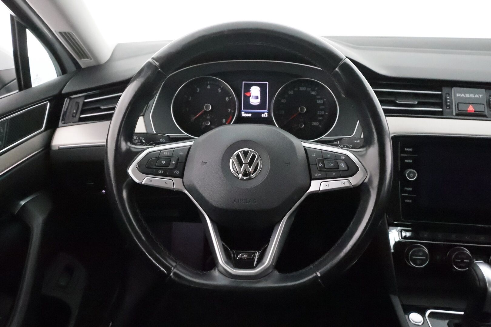 Volkswagen Passat 2020 Sedan R-Line 1,5 TSI EVO 110 kW DSG-autm. **Webasto / Matrix LED / Adapt.vakkari / P.kamera / Koukku / Keyless** - 1-om. Suomi auto