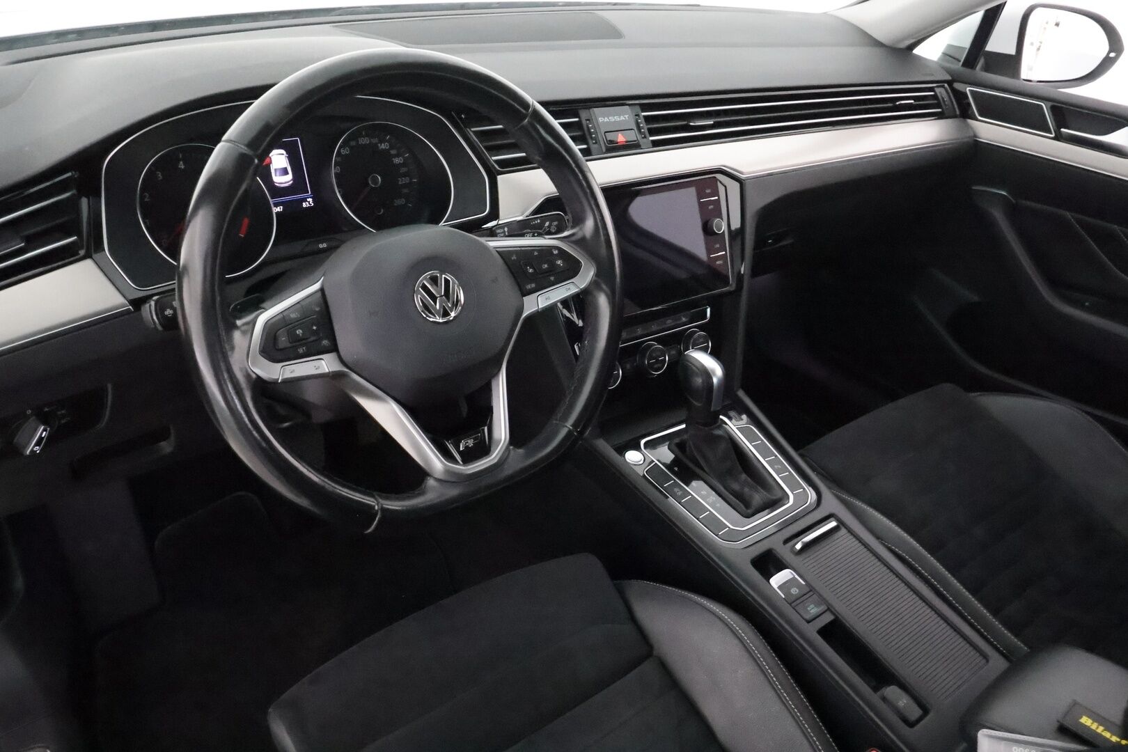Volkswagen Passat 2020 Sedan R-Line 1,5 TSI EVO 110 kW DSG-autm. **Webasto / Matrix LED / Adapt.vakkari / P.kamera / Koukku / Keyless** - 1-om. Suomi auto