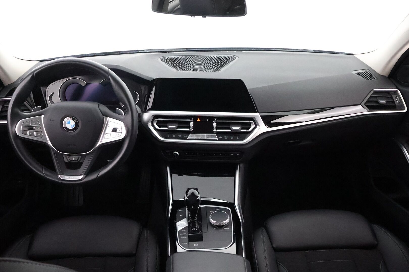 BMW 320 2020 G21 A xDrive Business Sport MHEV / Suomi-auto / Webasto / Adapt.Vakkari / Adapt.LED / HiFi - Puolinahka Sporttipenkit  / Sähköluukku / Digimittaristo / 2x Hyvät renkaat aluvantein!