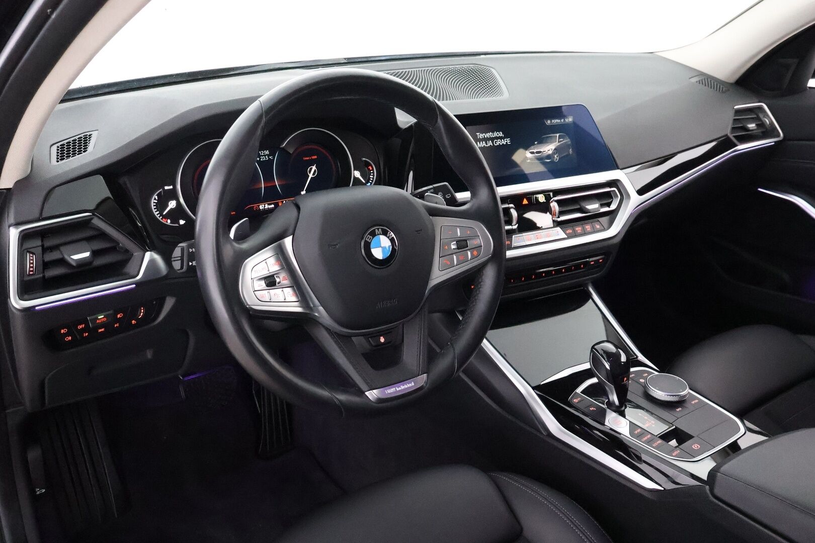 BMW 320 2020 G21 A xDrive Business Sport MHEV / Suomi-auto / Webasto / Adapt.Vakkari / Adapt.LED / HiFi - Puolinahka Sporttipenkit  / Sähköluukku / Digimittaristo / 2x Hyvät renkaat aluvantein!