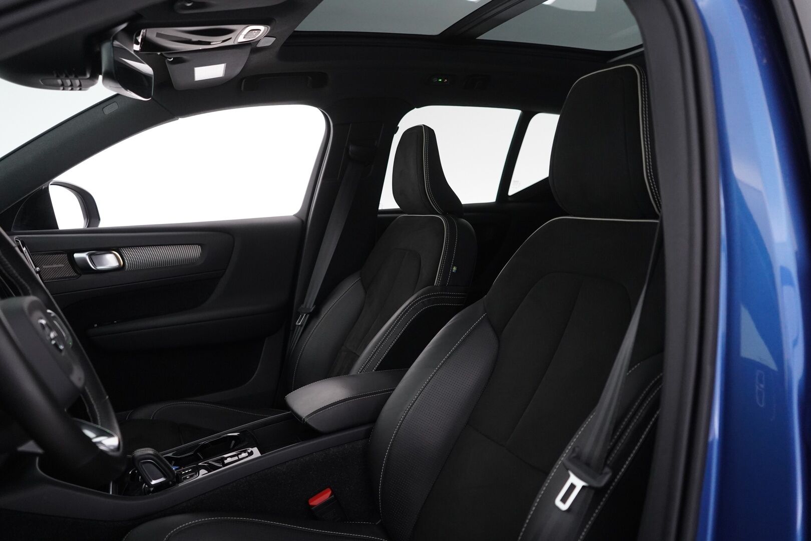 Volvo XC40 2021 T5 TwE Business R-Design aut * ACC / Muistipenkki / Panorama / Harman&Kardon / Webasto / 360-Kamera * - Suomi-auto / Merkkihuollettu / Jakohihna vaihdettu 9/25 / 2x Volvon vanteet / Huippuvarusteet! - HULLU BLACKWEEK KORKOTARJOUS 2,49%