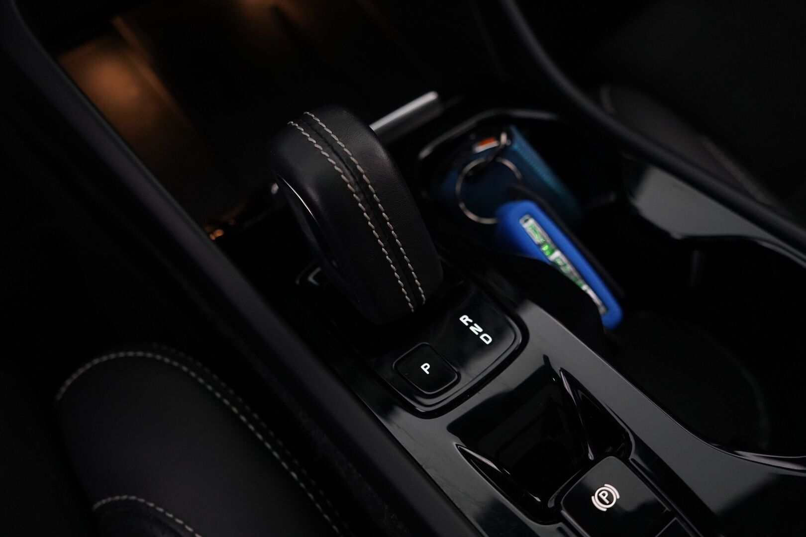 Volvo XC40 2021 T5 TwE Business R-Design aut * ACC / Muistipenkki / Panorama / Harman&Kardon / Webasto / 360-Kamera * - Suomi-auto / Merkkihuollettu / Jakohihna vaihdettu 9/25 / 2x Volvon vanteet / Huippuvarusteet! - HULLU BLACKWEEK KORKOTARJOUS 2,49%