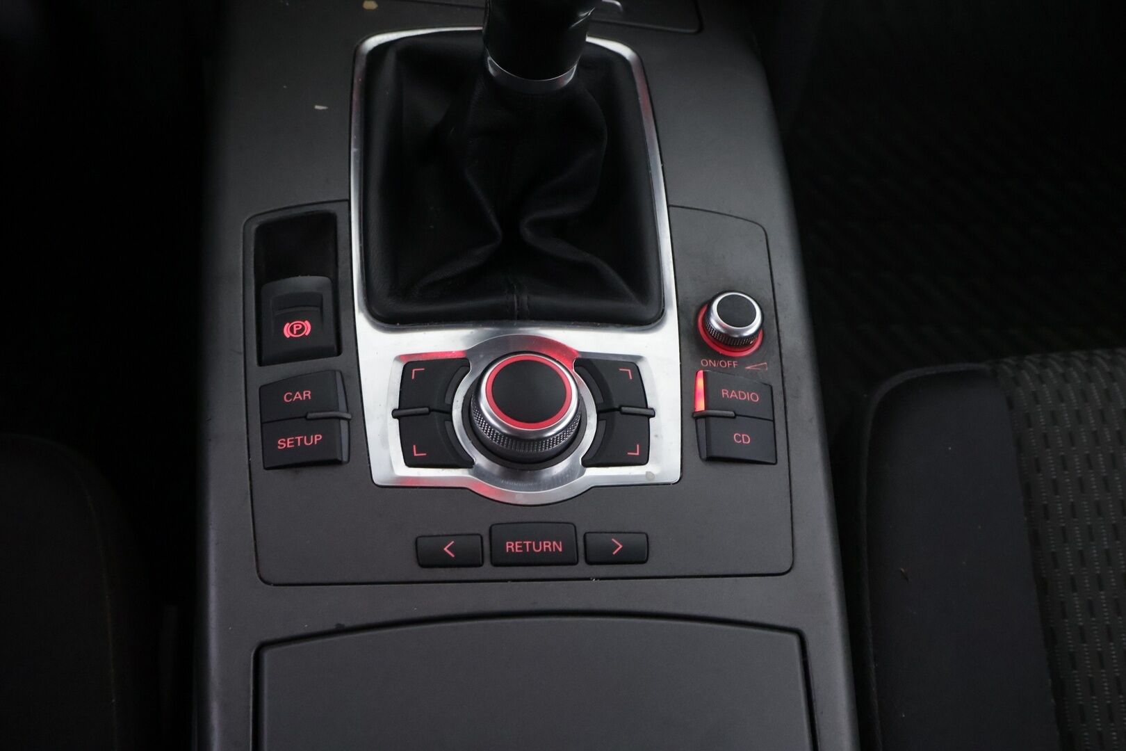 Audi A6 2006 - YritysOutlet - Myydään vain yrityksille - – Tämä auto myydään YritysOutlet -valikoimasta vain yritykselle