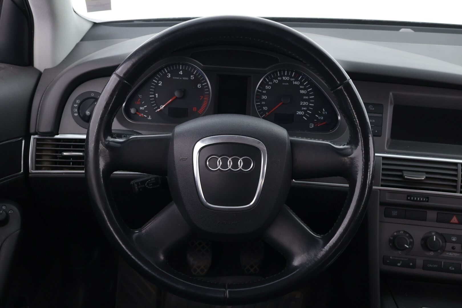 Audi A6 2006 - YritysOutlet - Myydään vain yrityksille - – Tämä auto myydään YritysOutlet -valikoimasta vain yritykselle