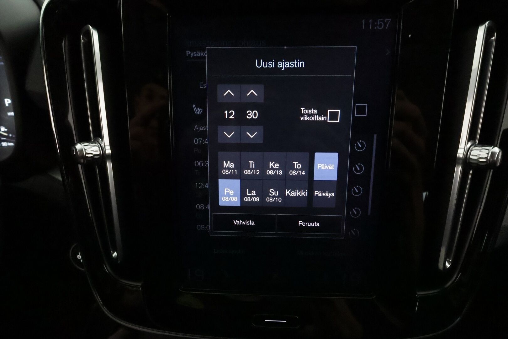 Volvo XC40 2021 T5 TwE Business Inscription Expression aut **Adapt.vakkari / P.kamera / Webasto / Full LED / BLIS / Navi** - 1.Om Suomi-auto / Merkkihuollettu / Kahdet renkaat aluvanteilla / High Performance Audio / Digimittaristo / Sähköluukku / Sporttipenkit