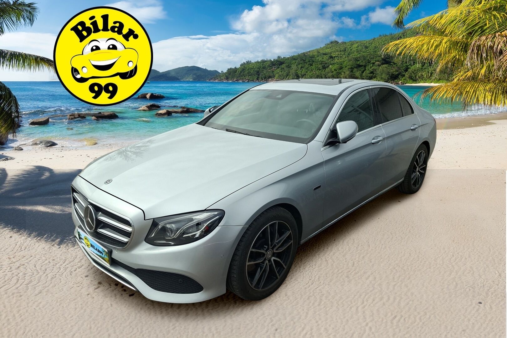 Mercedes-Benz E 2018 E 300 e Sedan / Vetokoukku / Distronic+ / Lasikattoluukku / Sähköpenkit / Puolinahat / - Juuri saapunut!