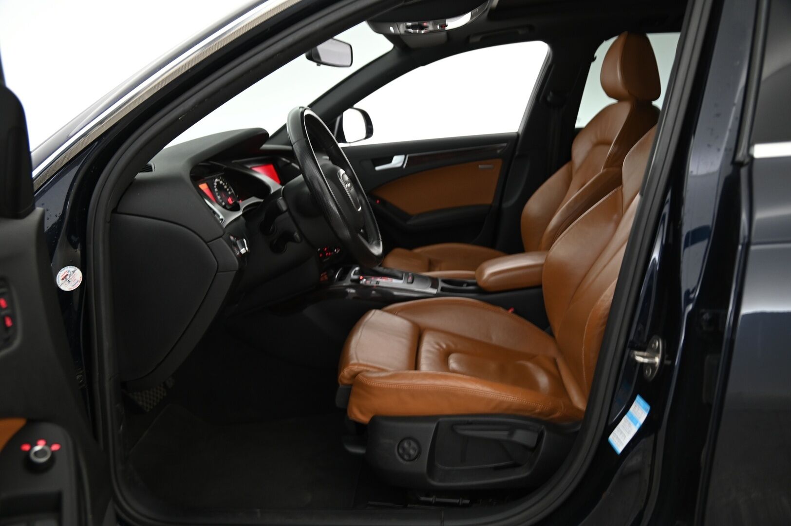 Audi A4 2008 3.2 V6 *Myydään Huutokaupat.com*