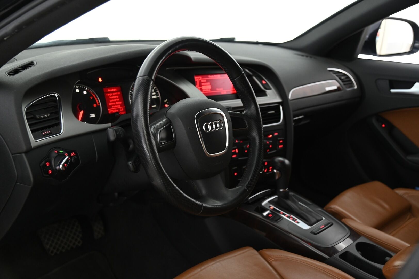 Audi A4 2008 3.2 V6 *Myydään Huutokaupat.com*