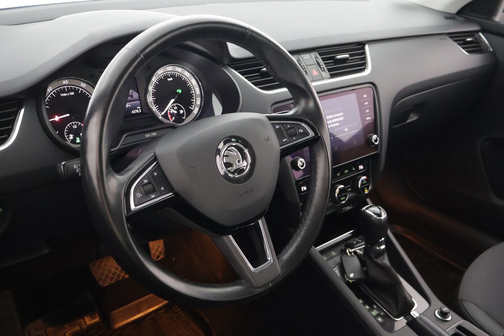 Skoda Octavia 2020 Combi 1,5 TSI G-TEC Ambition DSG *Webasto / ACC / Kessy / Bi Xenon / Koukku - Hyvät renkaat  / Huollettu 06/25 / Merkkihuollot / Webasto / koukku