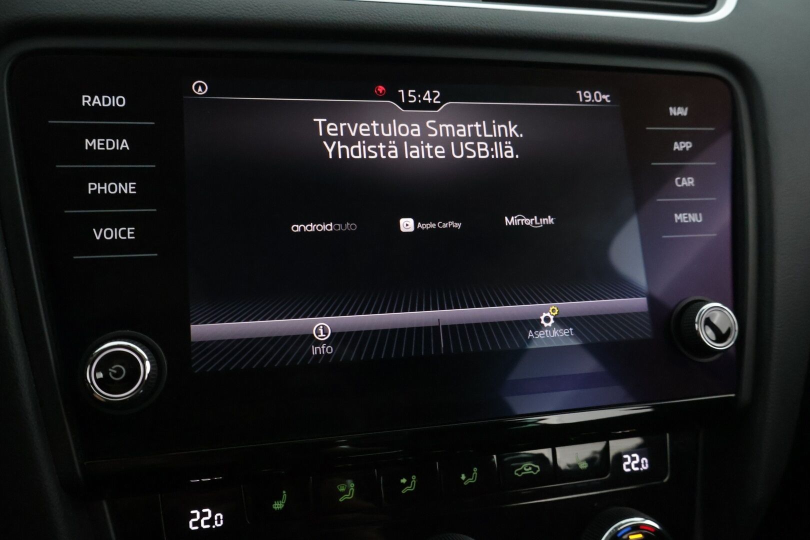 Skoda Octavia 2020 Combi 1,5 TSI G-TEC Ambition DSG *Webasto / ACC / Kessy / Bi Xenon / Koukku - Hyvät renkaat  / Huollettu 06/25 / Merkkihuollot / Webasto / koukku