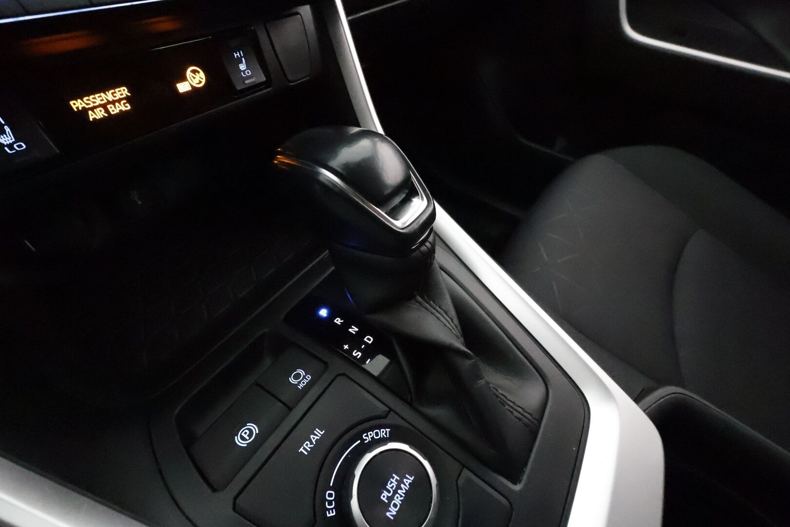 Toyota RAV4 2020 2,5 Hybrid AWD-i Business *Adapt.vakkari / Koukku / P-Kamera / Suomi-auto / TULOSSA* - 3,99 % KORKOTARJOUS TÄHÄN AUTOON - 