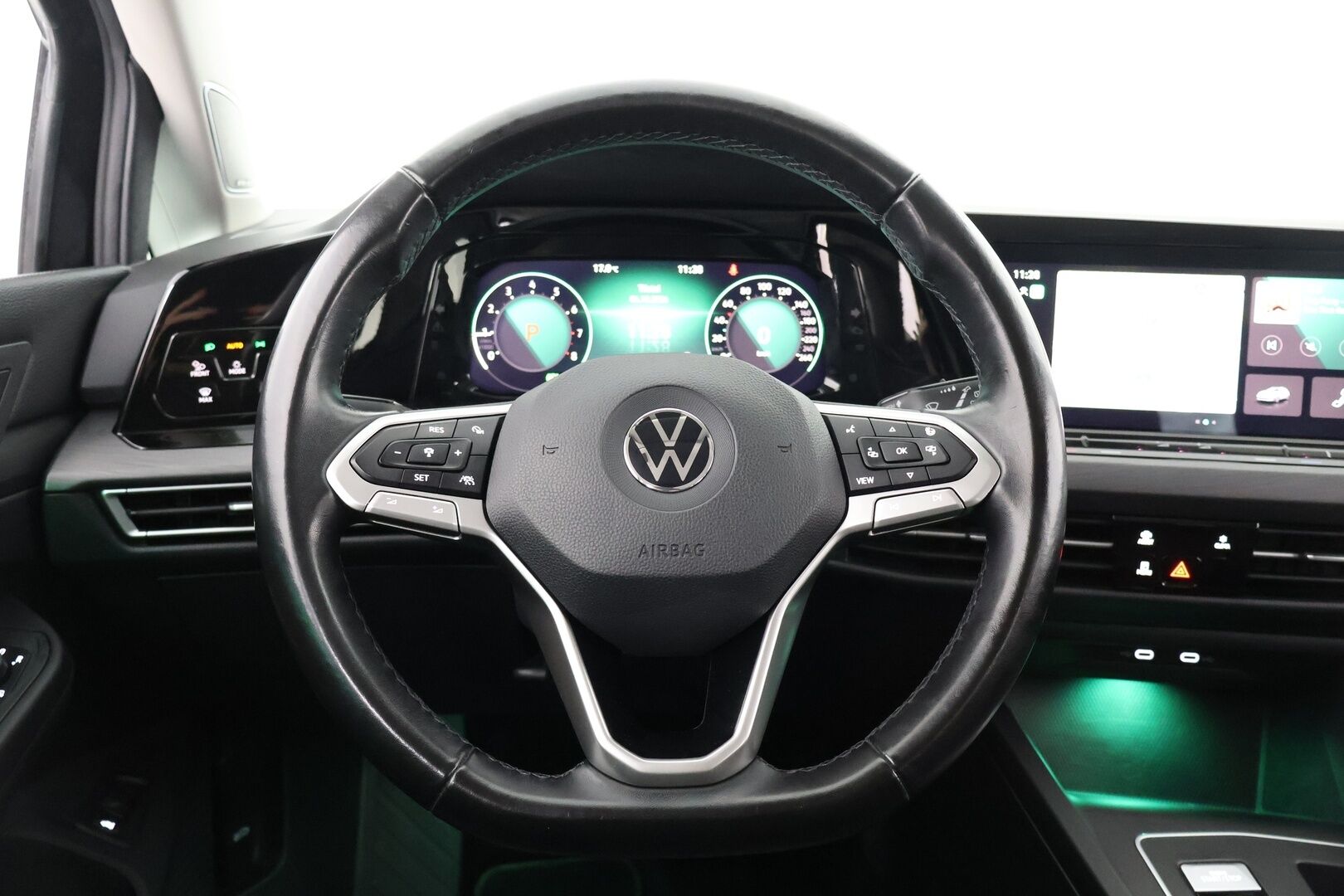 Volkswagen Golf 2021 Variant Style 1,5 eTSI 110 kW (MHEV) DSG - Webasto | ACC | P-kamera | Matrix-LED | Harman/Kardon | HUD | Vetokoukku | 