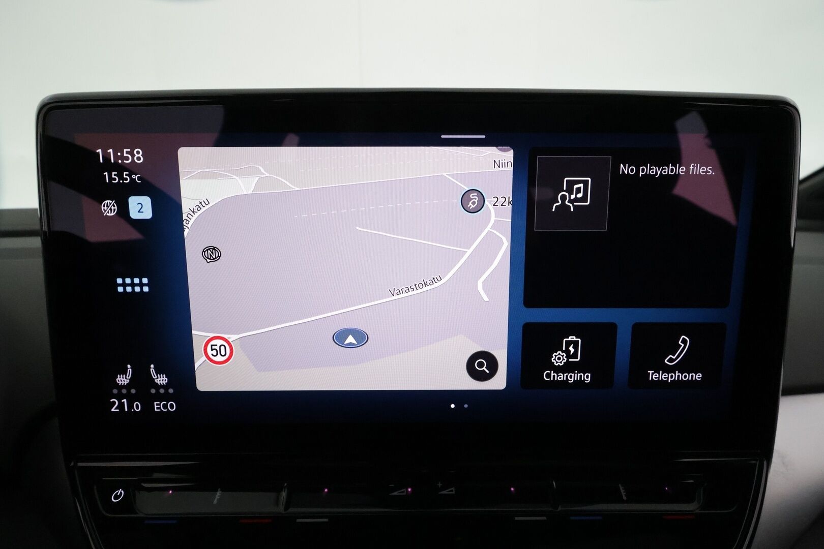 Volkswagen ID.4 2021 Pro Performance 1ST Max 150 kW, akku 77 kWh **Adapt.vakkari / HUD / Muistipenkit / Lasikatto / Matrix LED** - 1.Om Suomi-auto / Kahdet renkaat aluvanteilla / Koukku / Hierovat etuistuimet / Ratinlämmitin / Tuulilasin lämmitin / Nahka-Alcantara 