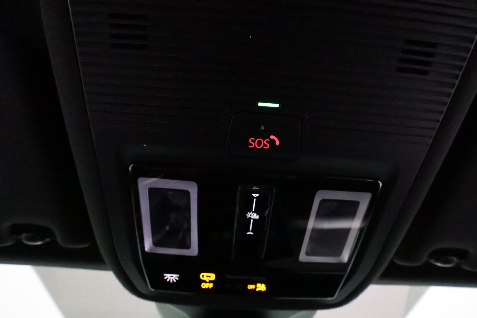 Volkswagen ID.4 2021 Pro Performance 1ST Max 150 kW, akku 77 kWh **Adapt.vakkari / HUD / Muistipenkit / Lasikatto / Matrix LED** - 1.Om Suomi-auto / Kahdet renkaat aluvanteilla / Koukku / Hierovat etuistuimet / Ratinlämmitin / Tuulilasin lämmitin / Nahka-Alcantara 