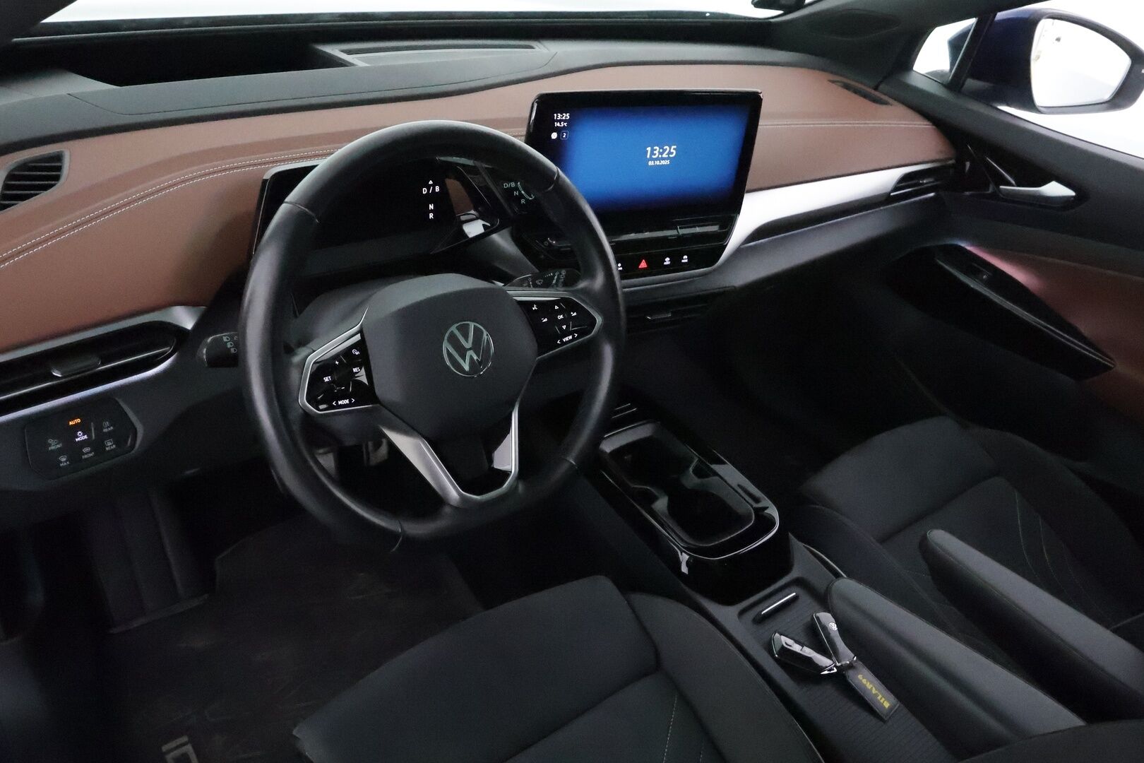 Volkswagen ID.4 2021 Pro Performance Max 150kW *HUD / Lasikatto / ILP / Koukku / ACC / Matrix-LED / 360° / Hierovat Sportpenkit Muistilla* - 1-om Suomi-auto / Akku kuntotarkastettu / Kahdet Renkaat / Merkkihuollettu! / *HUIPPU VARUSTEET*
