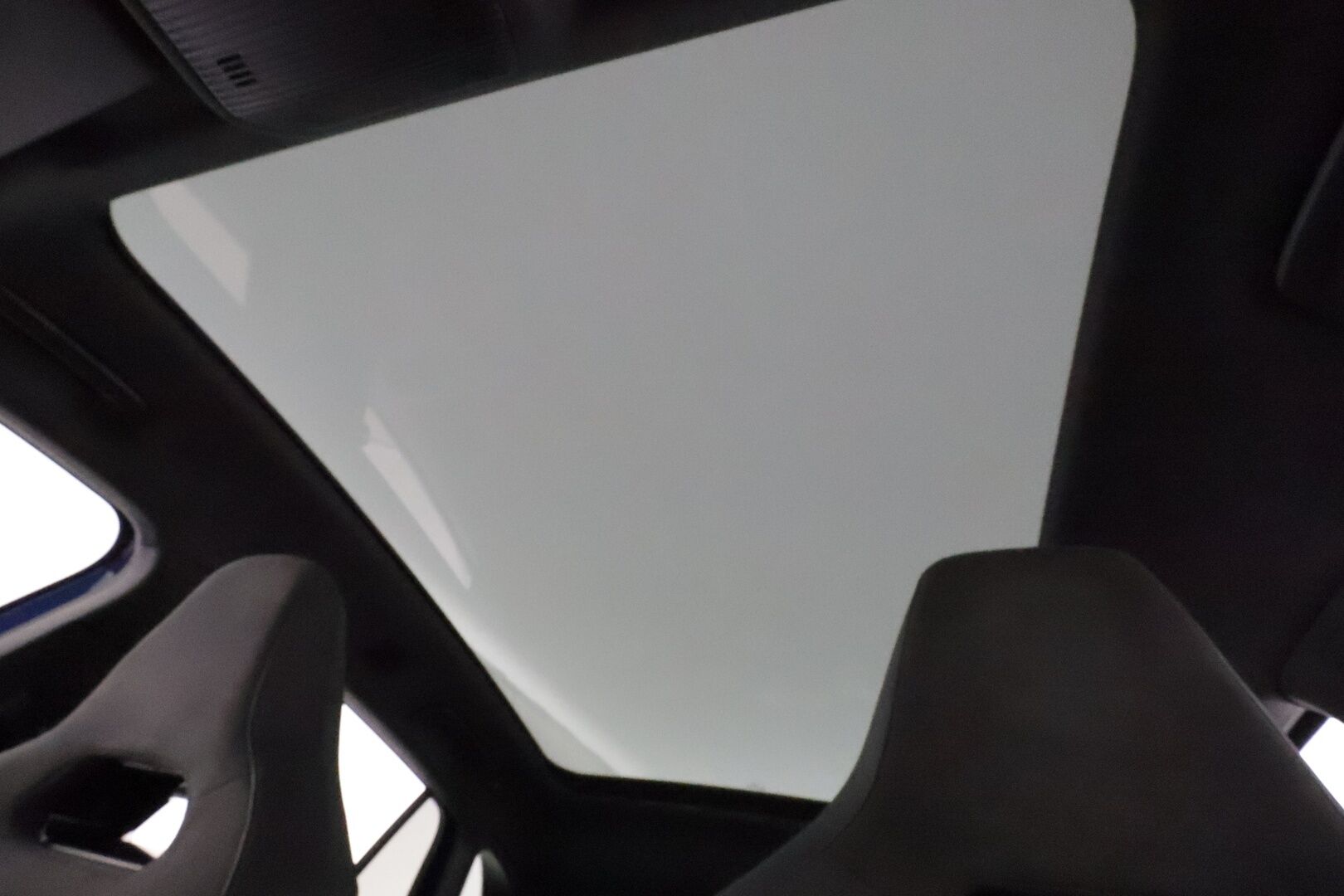 Volkswagen ID.4 2021 Pro Performance Max 150kW *HUD / Lasikatto / ILP / Koukku / ACC / Matrix-LED / 360° / Hierovat Sportpenkit Muistilla* - 1-om Suomi-auto / Akku kuntotarkastettu / Kahdet Renkaat / Merkkihuollettu! / *HUIPPU VARUSTEET*