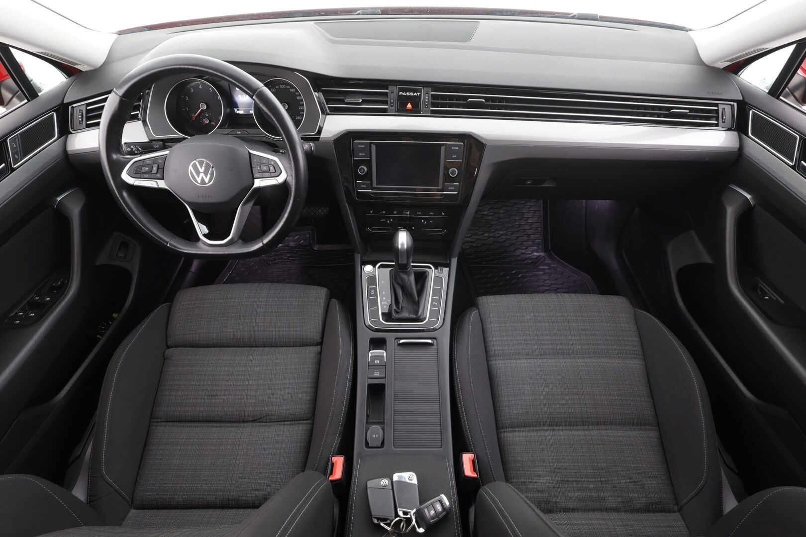 Volkswagen Passat 2021 Variant 1,5 TSI EVO 110 kW DSG * Webasto / ACC / LED / P.tutkat / Kaistavahti * - 1-om Suomi-auto / Kahdet renkaat 