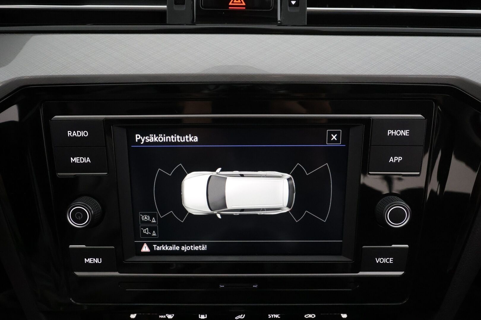 Volkswagen Passat 2021 Variant 1,5 TSI EVO 110 kW DSG * Webasto / ACC / LED / P.tutkat / Kaistavahti * - 1-om Suomi-auto / Kahdet renkaat 