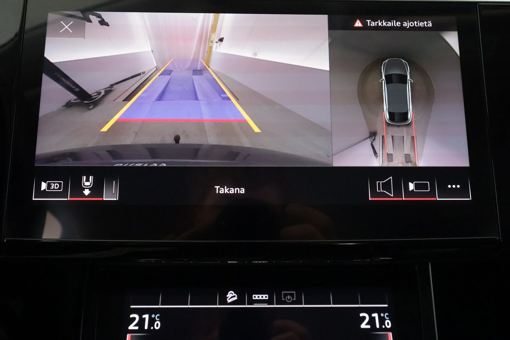 Audi e-tron 2021 Sportback 55 quattro - | Koukku | ACC | 360 | Sporttipenkit | LED | Night Vision | Kaistavahti | Katveavustin | Kahdet renkaat | Suomi-auto | Merkkihuollot |