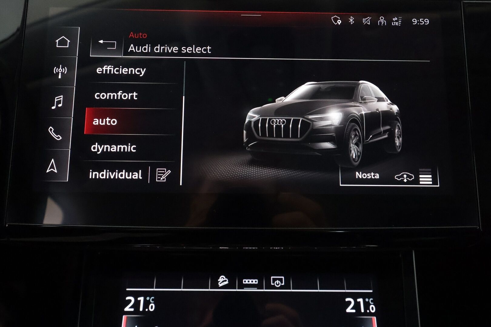 Audi e-tron 2021 Sportback 55 quattro - | Koukku | ACC | 360 | Sporttipenkit | LED | Night Vision | Kaistavahti | Katveavustin | Kahdet renkaat | Suomi-auto | Merkkihuollot |