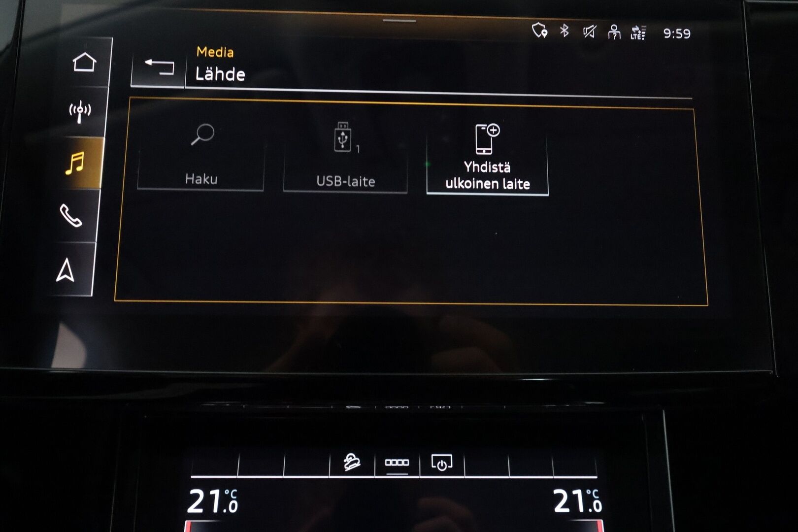 Audi e-tron 2021 Sportback 55 quattro - | Koukku | ACC | 360 | Sporttipenkit | LED | Night Vision | Kaistavahti | Katveavustin | Kahdet renkaat | Suomi-auto | Merkkihuollot |