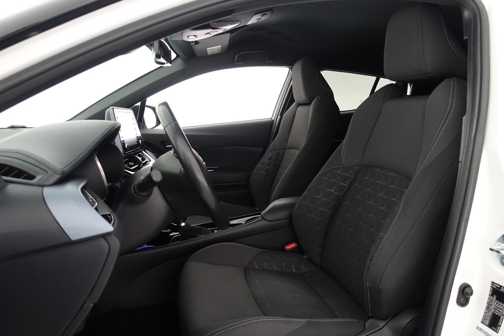 Toyota C-HR 2021 2,0 Hybrid Intense Edition - | ACC | Suomi-Auto | Ratinlämmitys | Bluetooth | BLISS | 