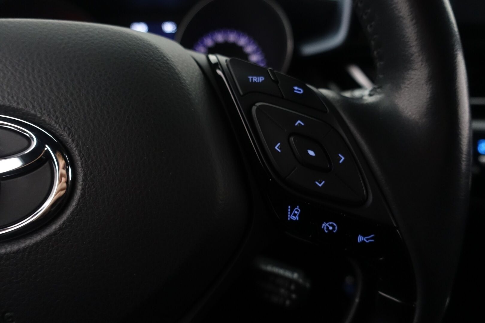 Toyota C-HR 2021 2,0 Hybrid Intense Edition - | ACC | Suomi-Auto | Ratinlämmitys | Bluetooth | BLISS | 