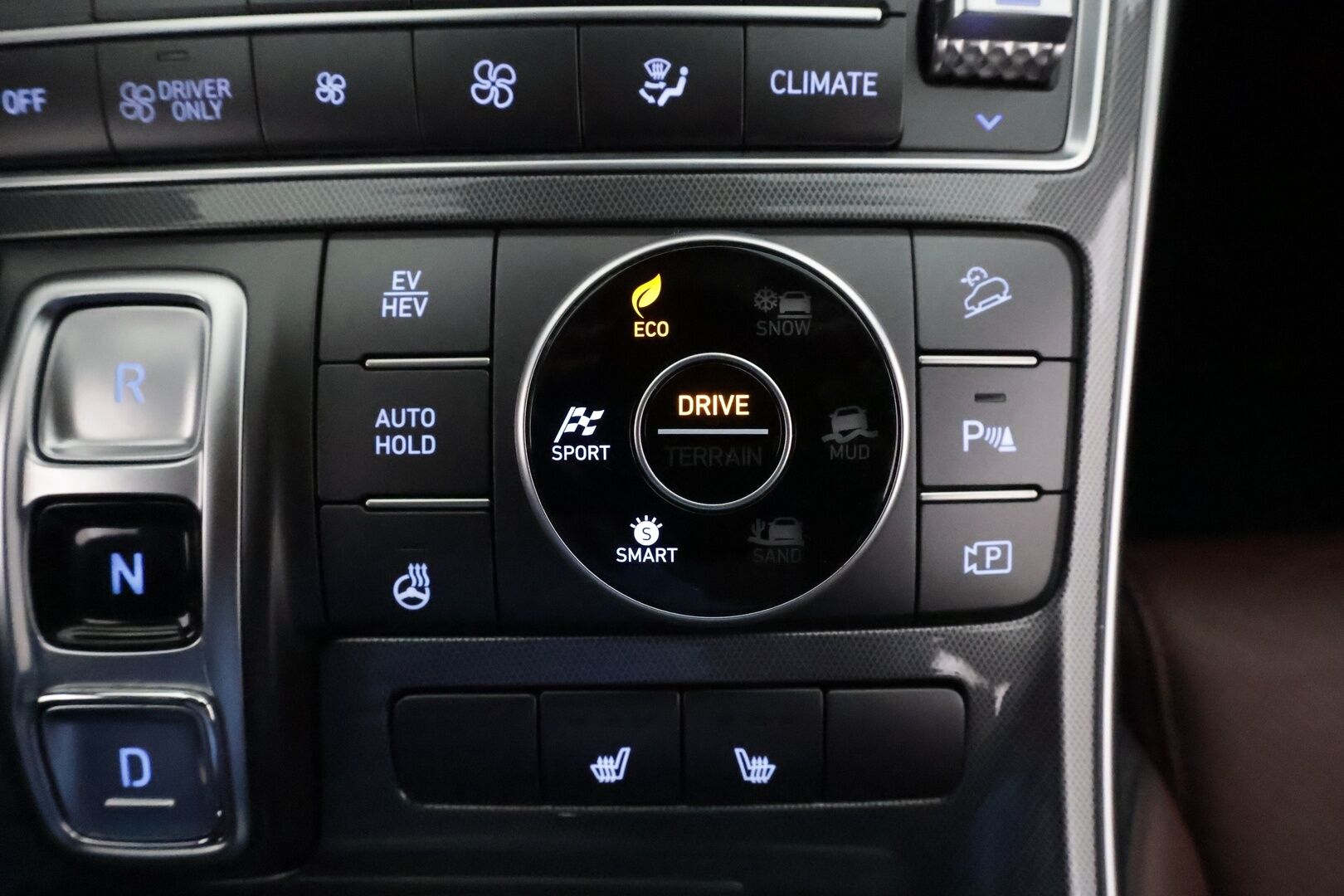 Hyundai Santa Fe 2021 1.6 T-GDI 265 hv Plug in 4WD 6AT Style 7P **ACC / 360° / KRELL / Koukku / Sähköpenkit / LED / Navi / KeylessGo** - 3,99 % KORKOTARJOUS TÄHÄN AUTOON 7.9. ASTI! - Suomi-auto / Kahdet renkaat aluvanteilla / Merkkihuollettu