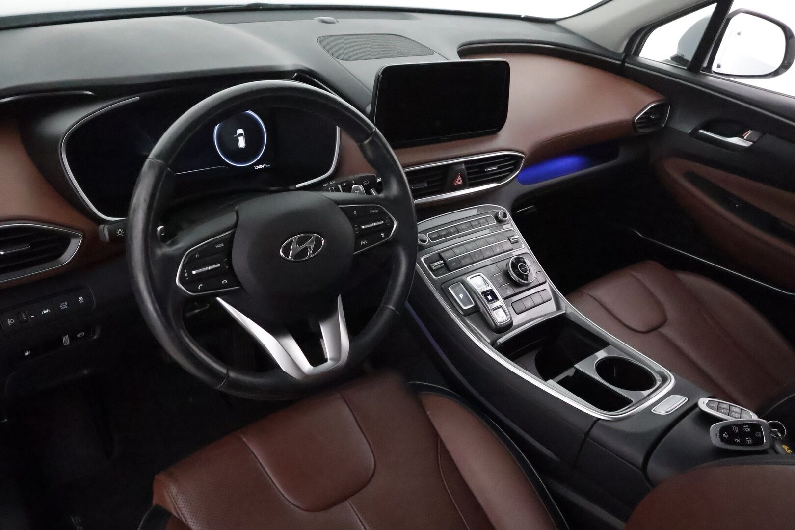 Hyundai Santa Fe 2021 1.6 T-GDI 265 hv Plug in 4WD 6AT Style 7P **ACC / 360° / KRELL / Koukku / Sähköpenkit / LED / Navi / KeylessGo** - 3,99 % KORKOTARJOUS TÄHÄN AUTOON 7.9. ASTI! - Suomi-auto / Kahdet renkaat aluvanteilla / Merkkihuollettu