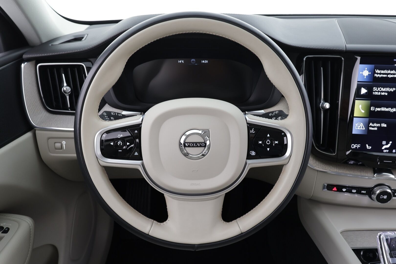 Volvo XC60 2021 B4 AWD D-MHEV Business Inscription aut * ACC / 360° / Full LED / Navi / Webasto / Muistipenkki / Vaaleat nahat / Koukku * - 1.Om Suomi-auto / Kahdet renkaat aluvanteilla / Merkkihuollettu - HULLU BLACKWEEK KORKOTARJOUS 2,49%