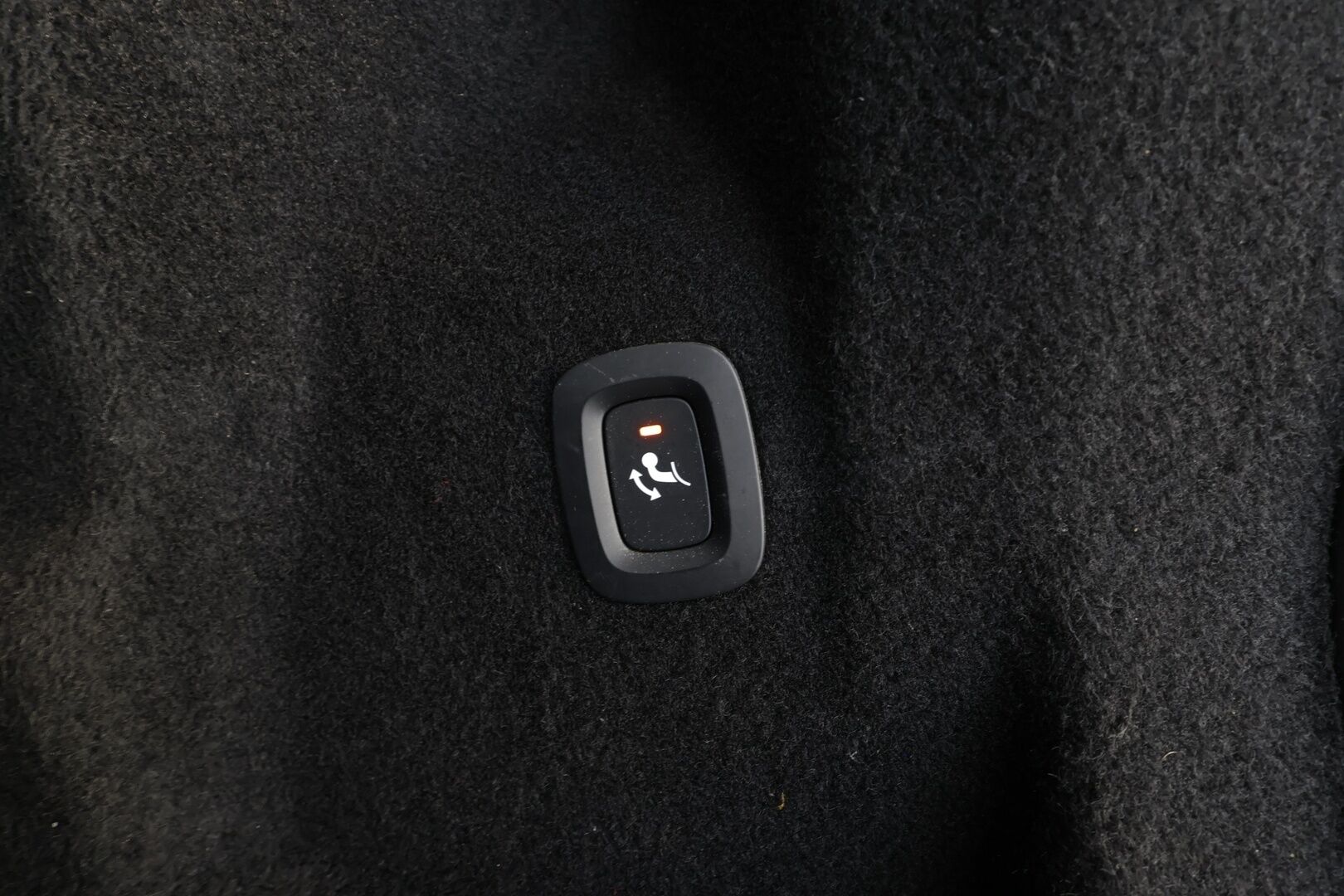 Volvo XC60 2021 B4 AWD D-MHEV Business Inscription aut * ACC / 360° / Full LED / Navi / Webasto / Muistipenkki / Vaaleat nahat / Koukku * - 1.Om Suomi-auto / Kahdet renkaat aluvanteilla / Merkkihuollettu - HULLU BLACKWEEK KORKOTARJOUS 2,49%