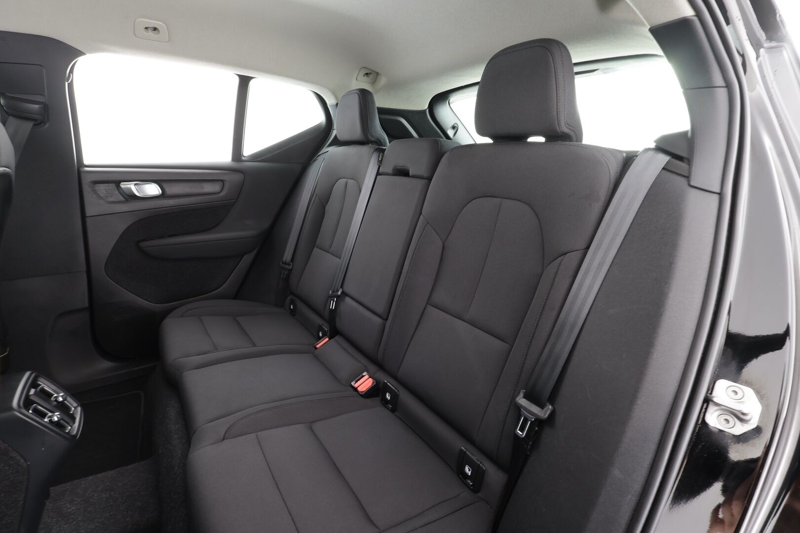 Volvo XC40 2021 B4 MHEV Business aut / 1.Om Suomi-auto / Pa-lisälämmitin / VOC / ACC / Peruutustutka - HULLU BLACKWEEK KORKOTARJOUS 2,49%