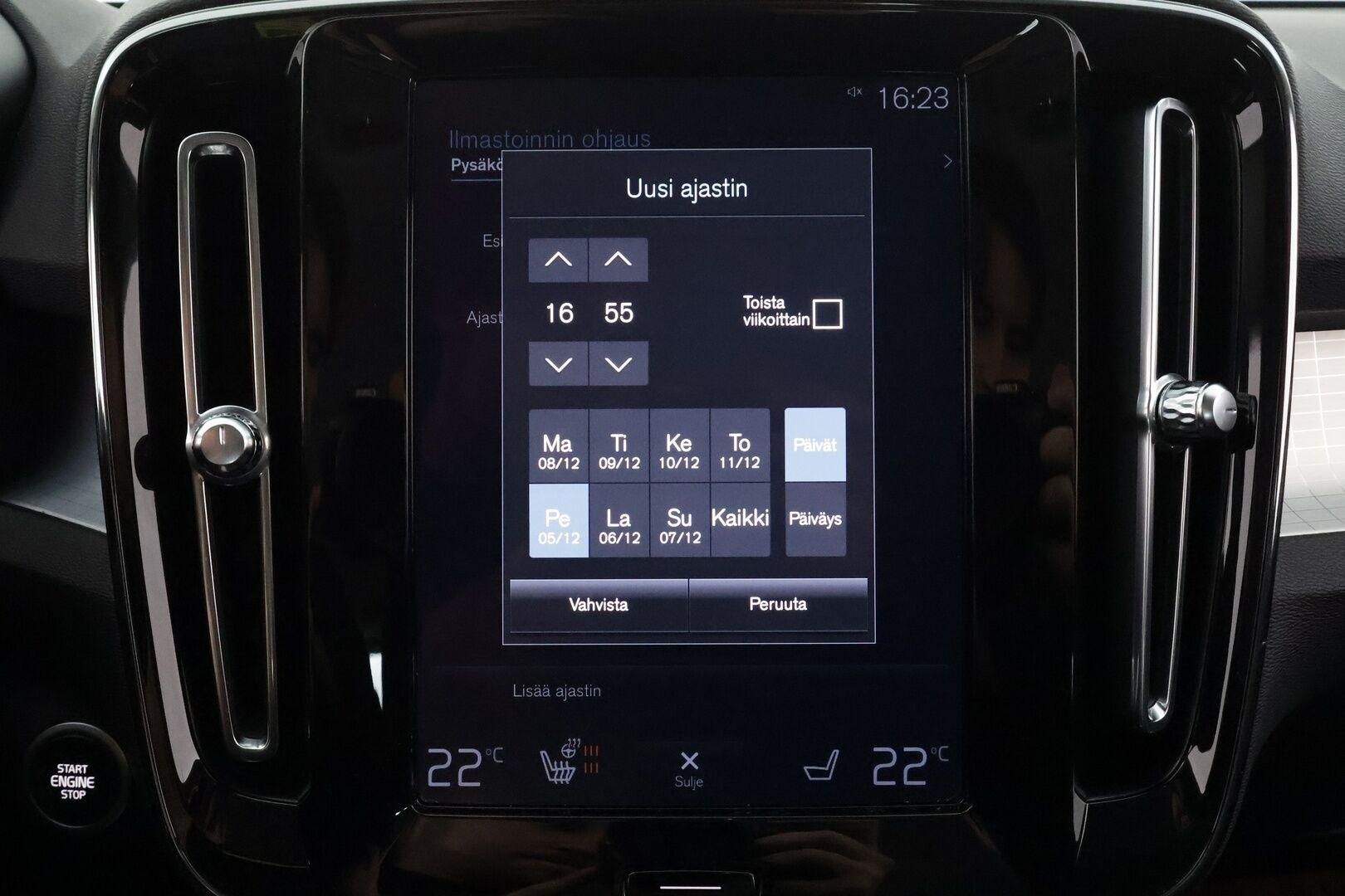 Volvo XC40 2021 B4 MHEV Business aut / 1.Om Suomi-auto / Pa-lisälämmitin / VOC / ACC / Peruutustutka - HULLU BLACKWEEK KORKOTARJOUS 2,49%