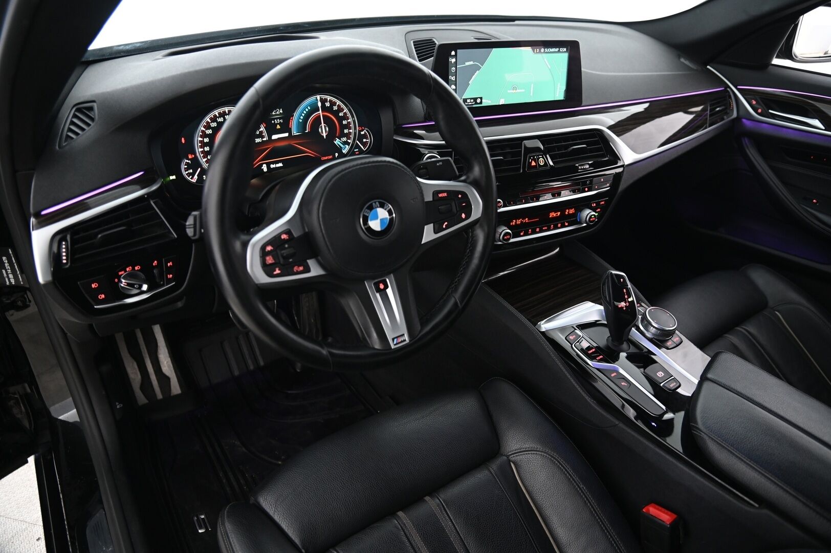 BMW 530 2017 G30 A Charged Edition M-Sport *ACC / HUD / Adapt. Ledit / Lämmitettävä ratti* - Akku kuntotarkastettu! / Näyttävä yksilö hyvillä varusteilla! / 2xrenkaat vanteilla* - Osta nyt, maksa vasta ensi vuonna