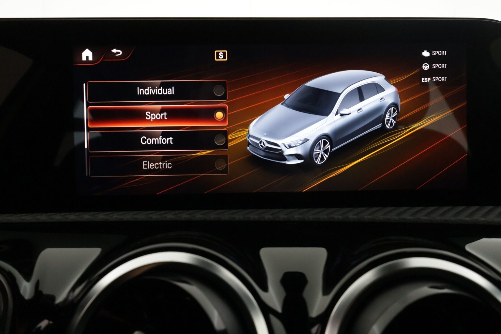 Mercedes-Benz A 2021 250 e A Business Style Edition EQ Power - | Distronic Pro | P.Kamera | Lisälämmitin | Puolinahat | LED High Performance | Sporttipenkit | Navi | Suomi-auto | Kahdet Renkaat |