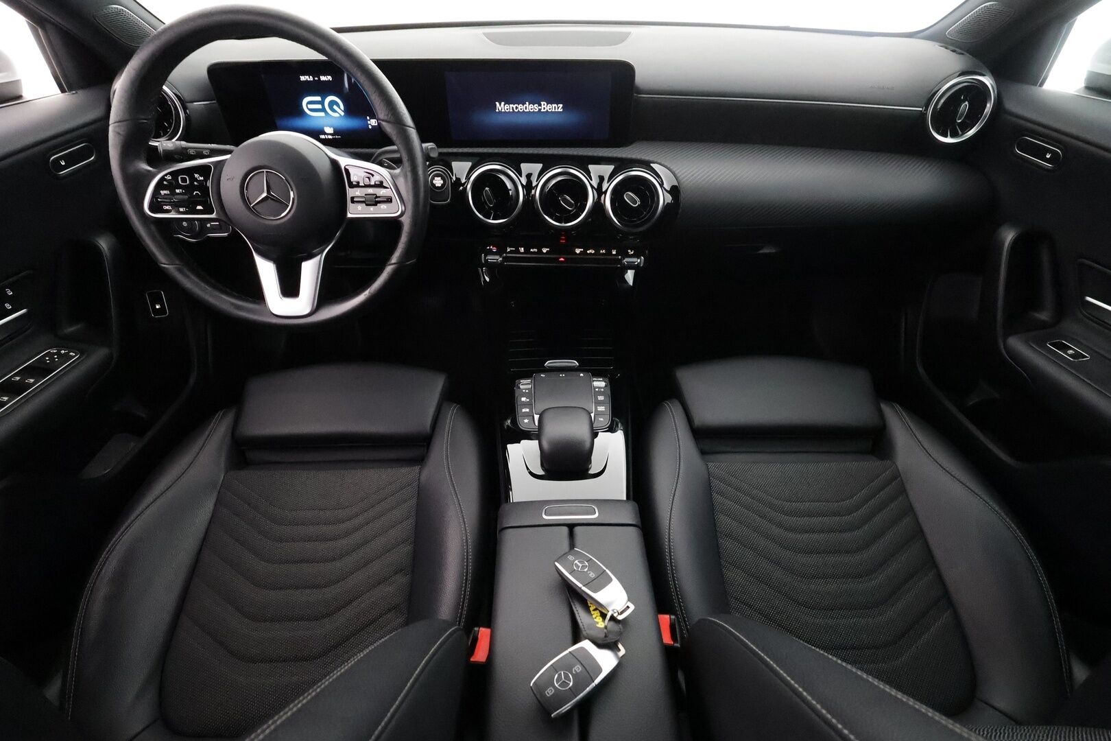 Mercedes-Benz A 2021 250 e A Business Style Edition EQ Power - | Distronic Pro | P.Kamera | Lisälämmitin | Puolinahat | LED High Performance | Sporttipenkit | Navi | Suomi-auto | Kahdet Renkaat |