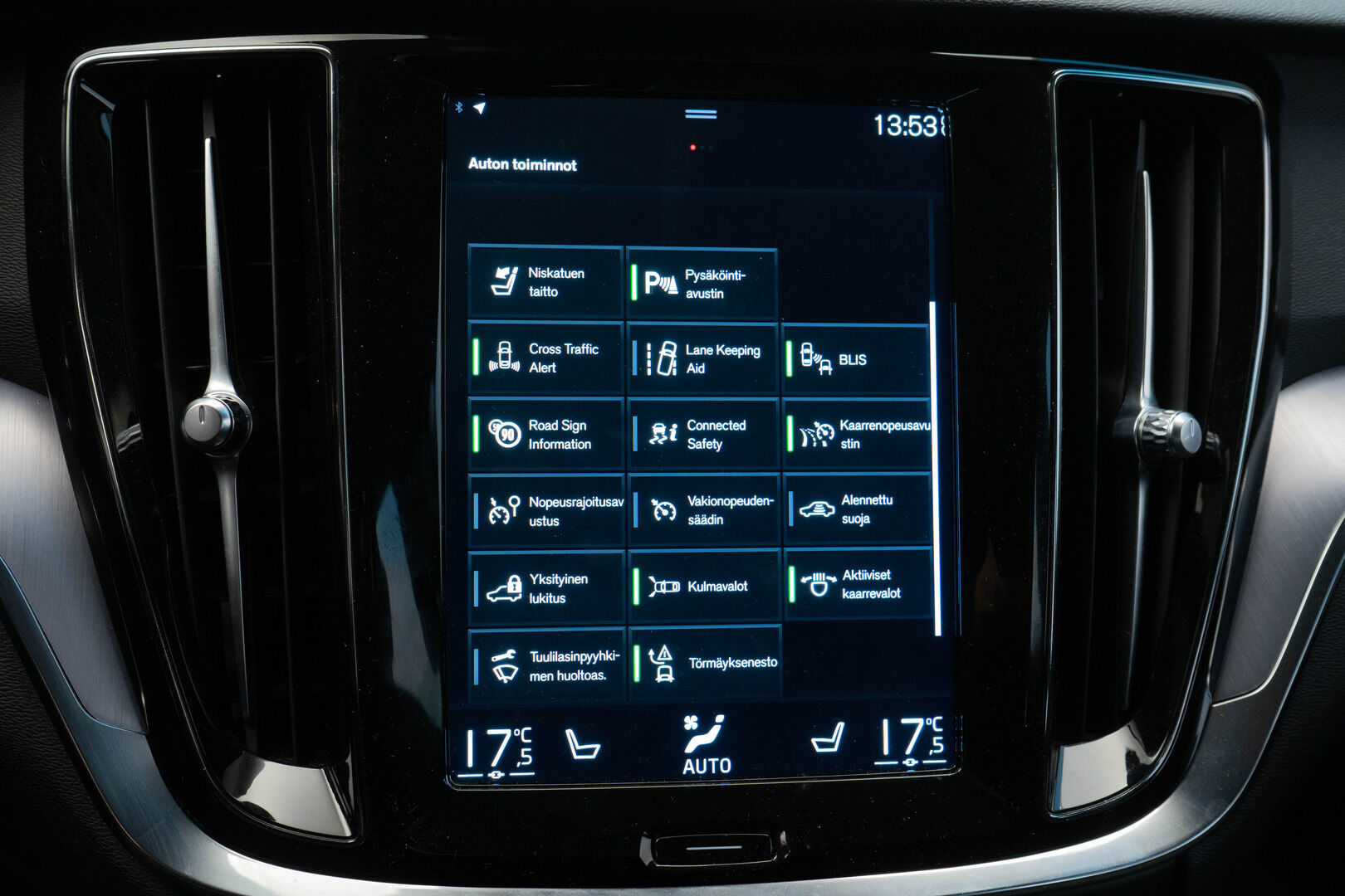 Volvo V60 2021 B4 MHEV Momentum aut - Suomi-auto |Vetokoukku | Blis | ACC |