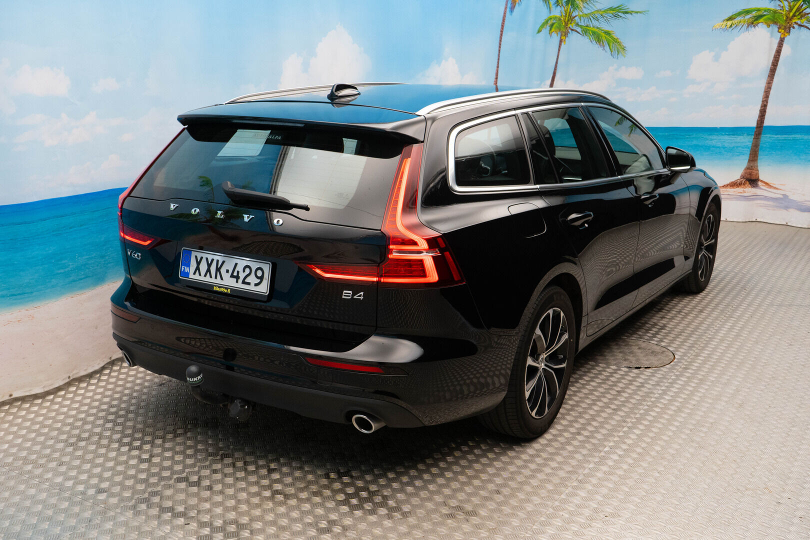 Volvo V60 2021 B4 MHEV Momentum aut - Suomi-auto |Vetokoukku | Blis | ACC |