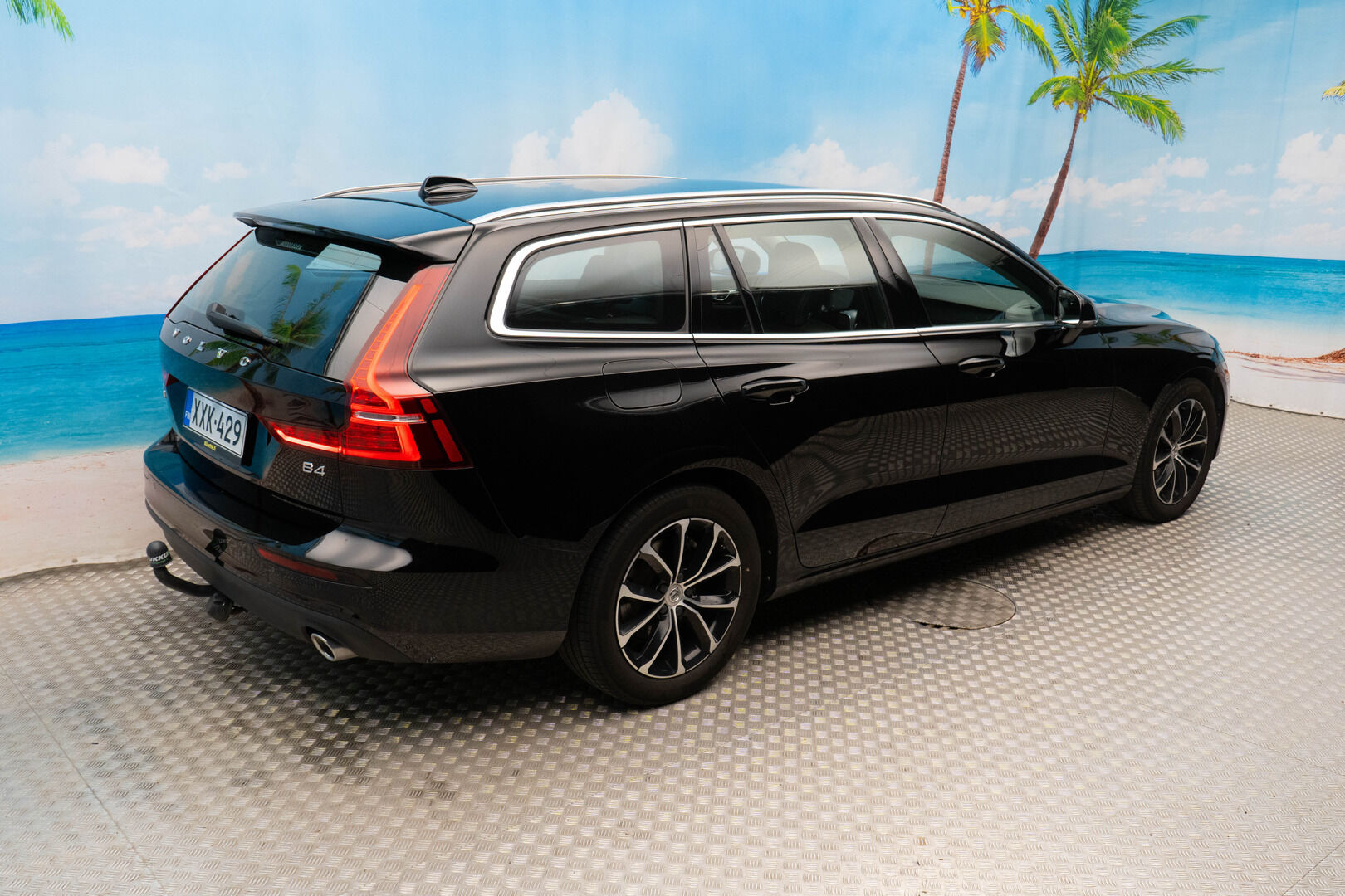 Volvo V60 2021 B4 MHEV Momentum aut - Suomi-auto |Vetokoukku | Blis | ACC |
