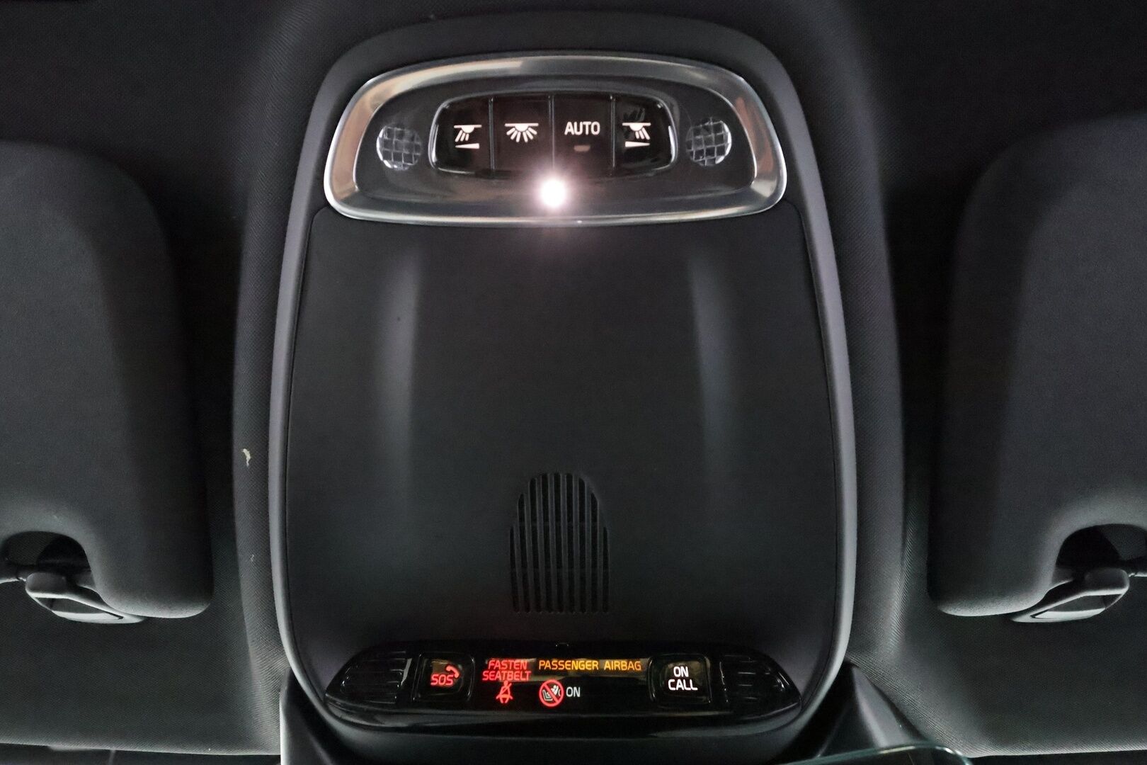 Volvo V60 2021 B4 MHEV Business R-Design aut * ACC / H&K / Webasto / Koukku / Full LED / P.kamera / Muistipenkki / Navi / Sporttipenkit / Keyless * - 1.Om Suomi-auto / Kahdet renkaat aluvanteilla / Merkkihuollettu