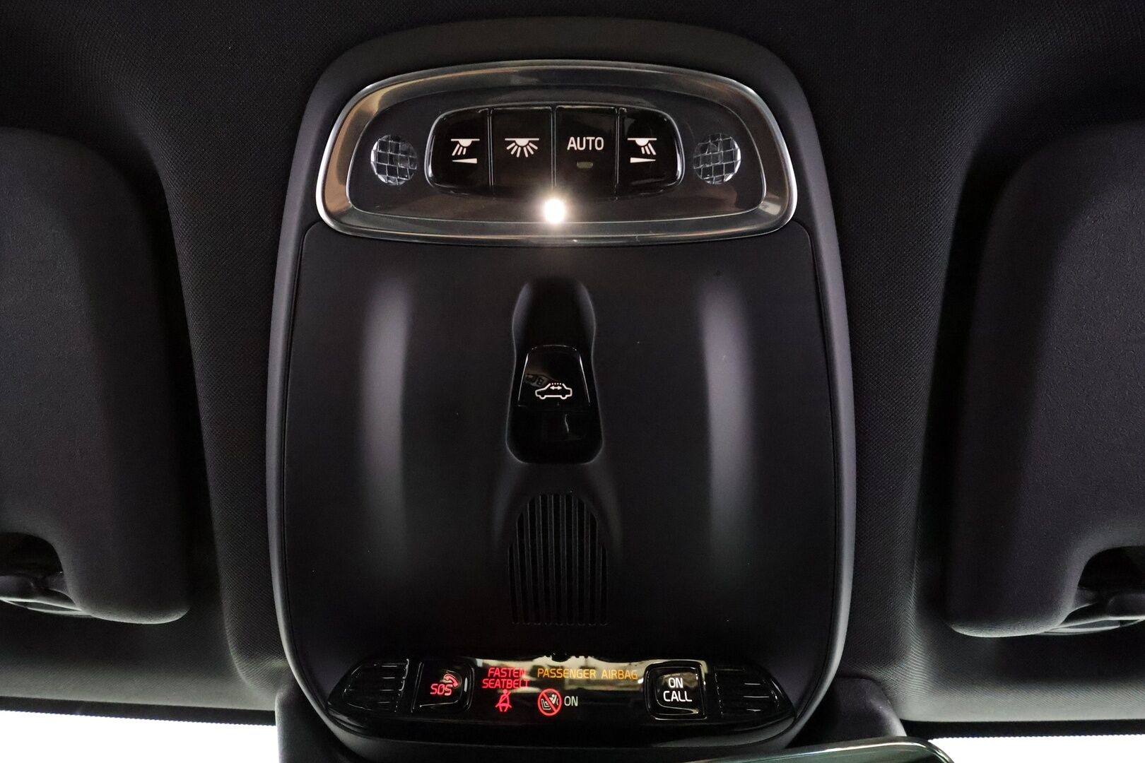 Volvo XC60 2021 T6 TwE AWD Business R-Design aut. * ACC / P.kamera / Webasto / Panorama / H&K / Muistipenkki / Full LED / Koukku * - 1.Om Suomi-auto / Akku kuntotarkastettu / Kahdet renkaat aluvanteilla / Merkkihuollettu